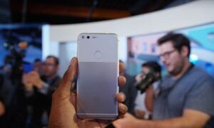 Google, Pixel’in en büyük sorunlarından birini düzeltmiş gibi görünüyor