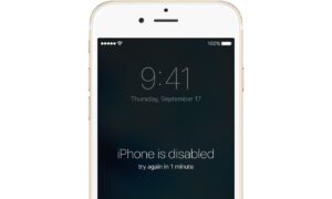 iPhone ana ekranında devre dışı olduğunu söylüyor